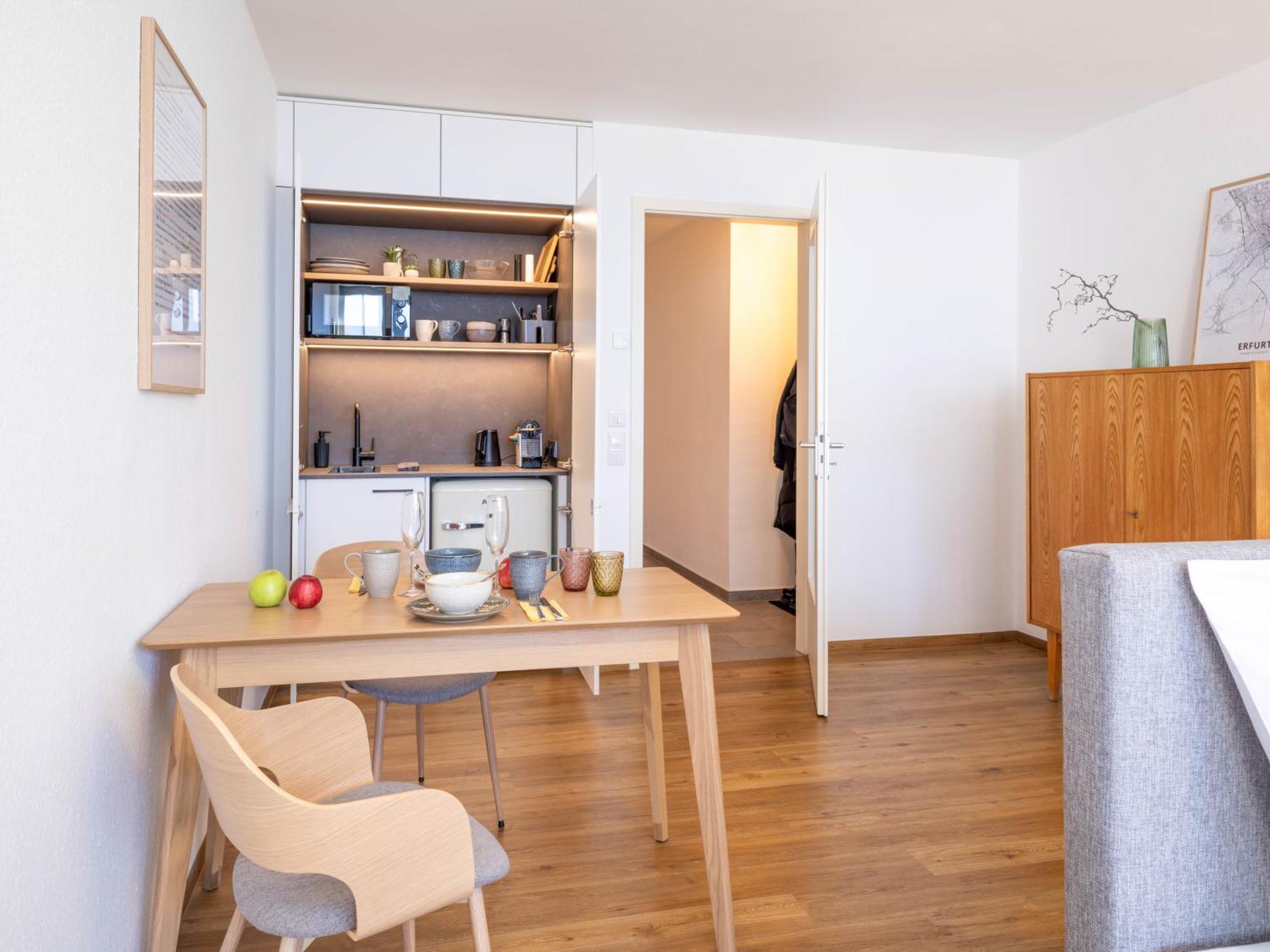 ארפורט Altstadt Apartment For 2 מראה חיצוני תמונה